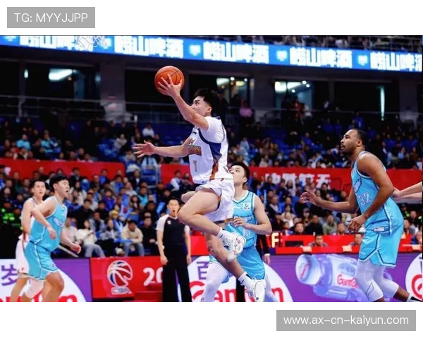 新秀崭露头角，冲击季后赛！，2021新秀季前赛