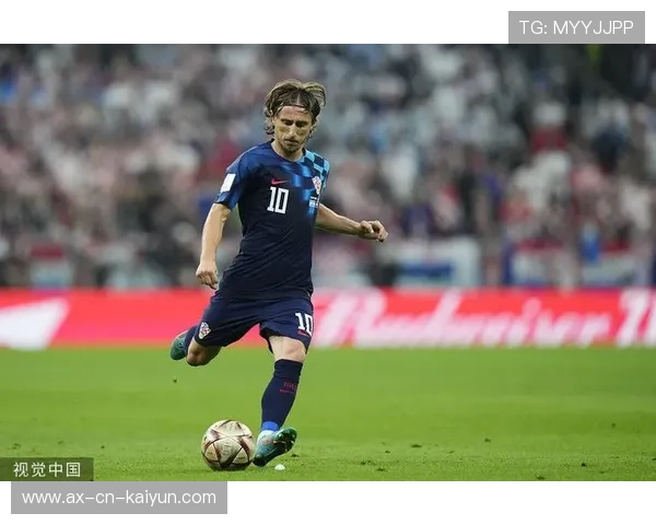 克罗地亚以莫德里奇为核心再度演练中场推进