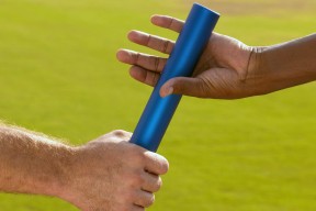 开云官方网页登录-西甲球队热区密度图调整防守站位和协防策略，西甲热身赛赛程